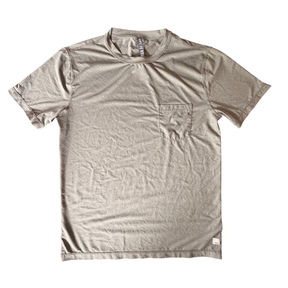Vuori Men’s trade wind performance pocket tee Shirt army green medium